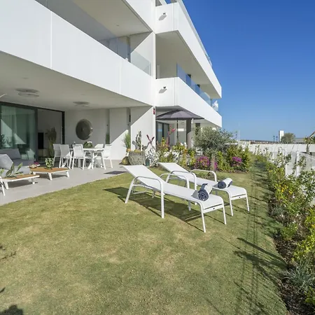Apartment Fabuloso Con Jardin Privado Y Jacuzzi Estepona