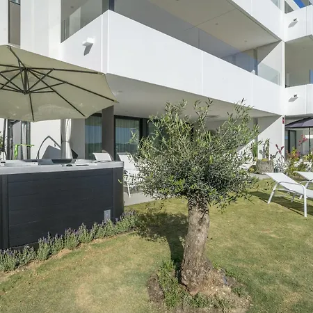 Fabuloso Con Jardin Privado Y Jacuzzi