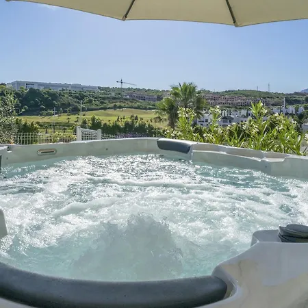 Lägenhet Fabuloso Con Jardin Privado Y Jacuzzi Estepona